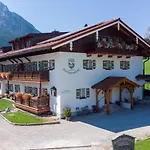 Gaestehaus Hinterponholz 람사우
