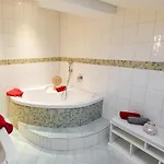 Gaestehaus Hinterponholz 람사우