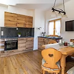 Gaestehaus Hinterponholz 아파트 람사우