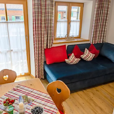 Gaestehaus Hinterponholz 람사우
